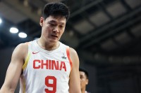 💪🏻中国男篮今日首发：胡明轩、廖三宁、曾凡博、张宁、胡金秋